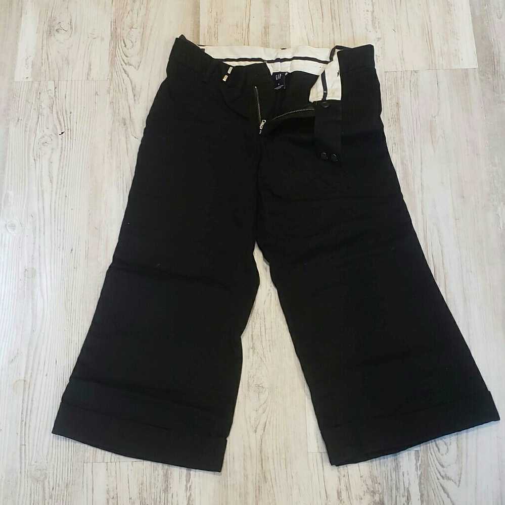 GAP business casual crop